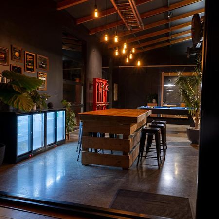 The Black Barn Auckland Exterior foto